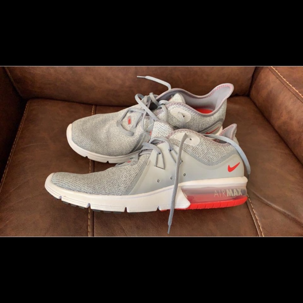 Mens Nike AirMax Size 11.5 Brand New without tags